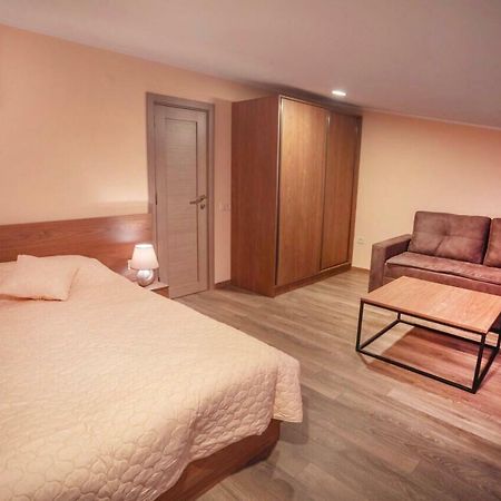Mariele Apartment In The Heart Of Old تبليسي المظهر الخارجي الصورة