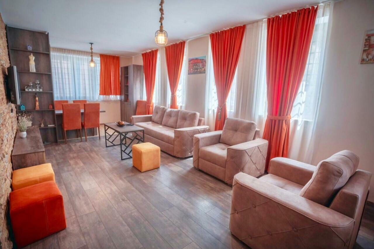 Mariele Apartment In The Heart Of Old تبليسي المظهر الخارجي الصورة